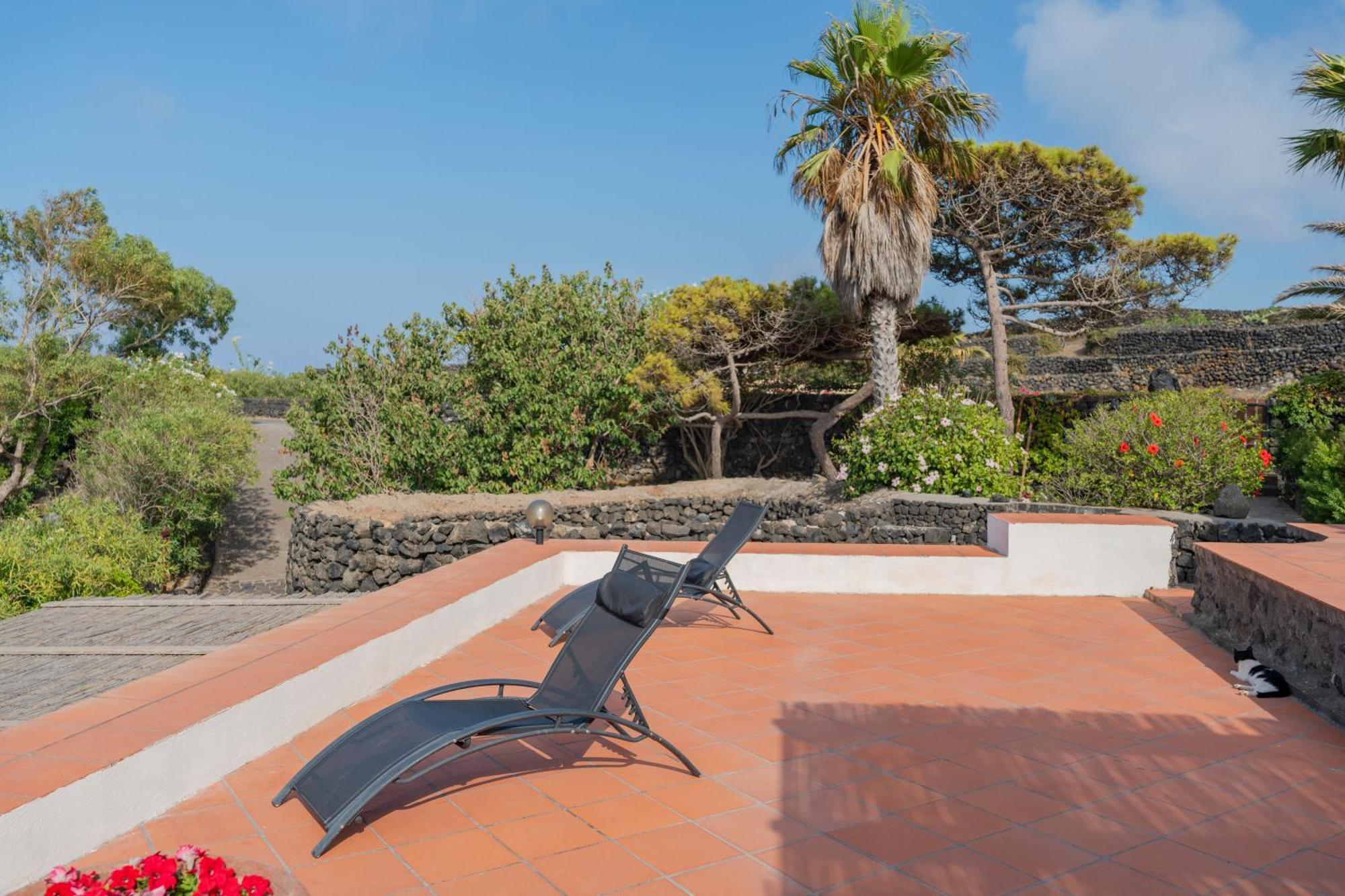 Ferienhaus La Cala Cottone Relais Khamma Fuori