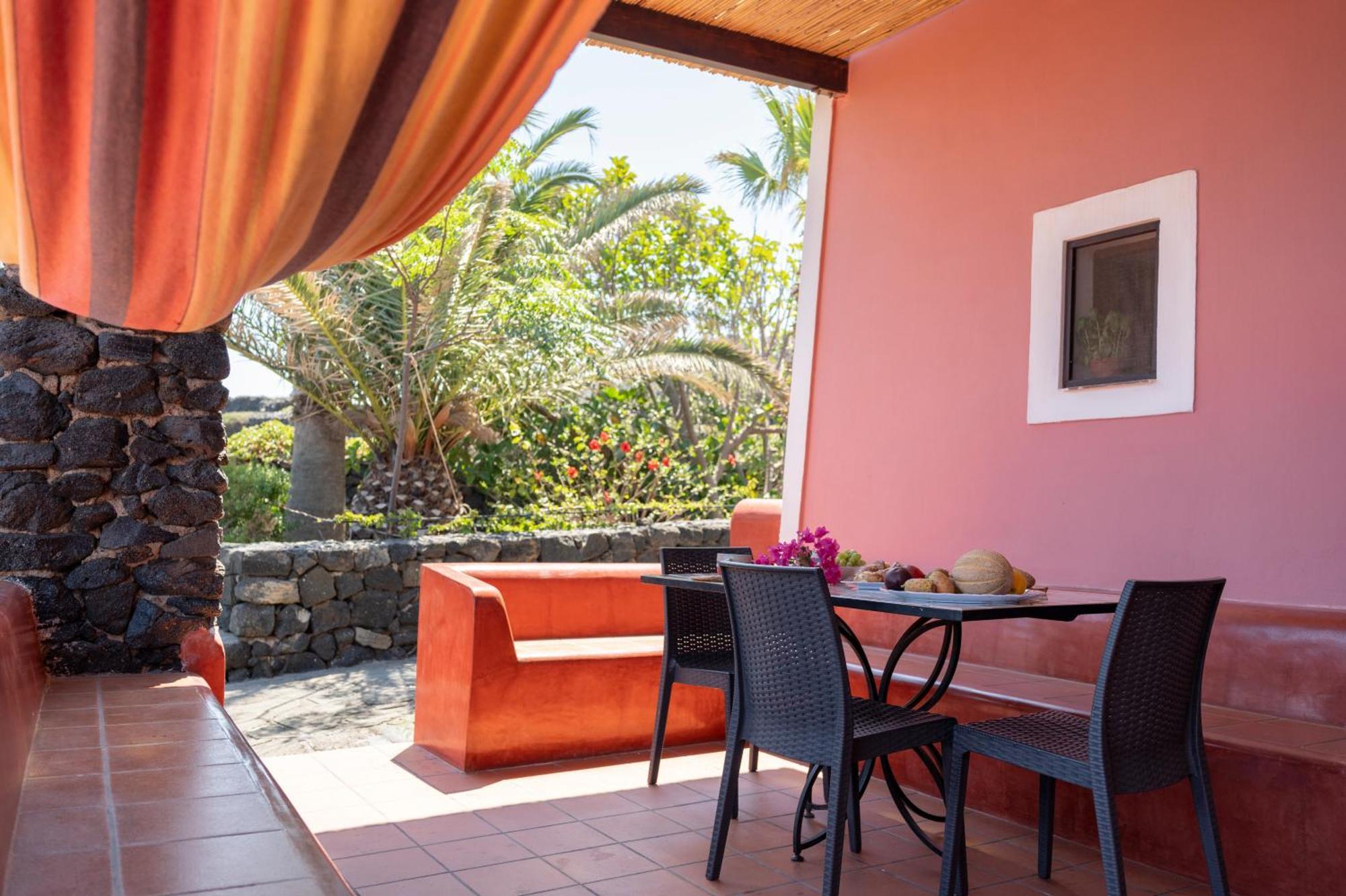Ferienhaus La Cala Cottone Relais Khamma Fuori